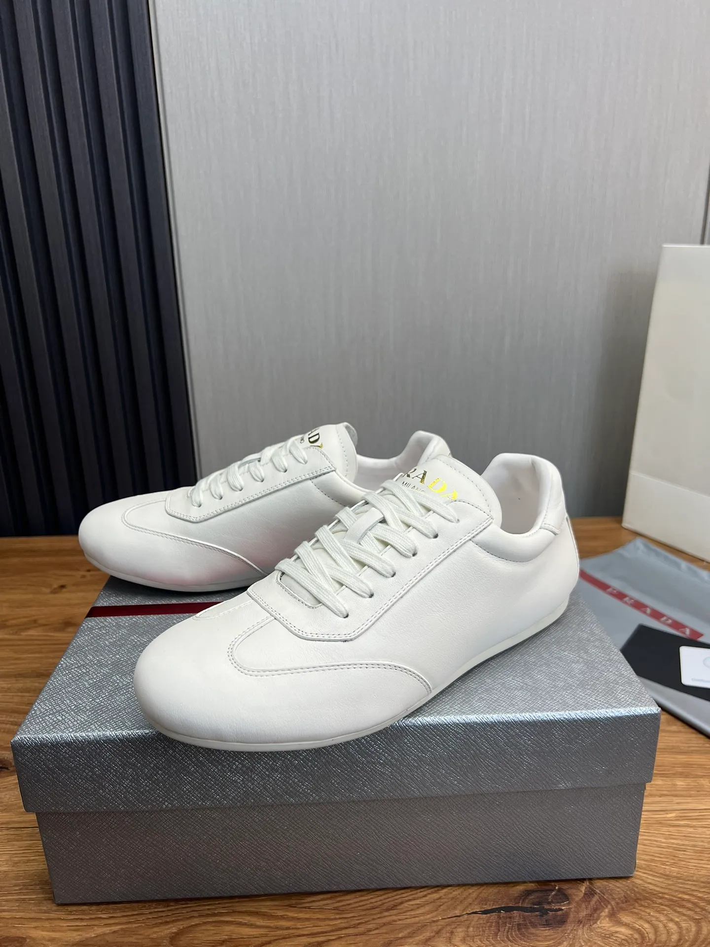 Men's shoes 💰520💰 [PRADA] Men's shoes are popular in the counter, official website is synchronized, 1 high-quality shipment ✔️Original cowhide spliced ​​with high-end waterproof cloth + cowhide lining, 1🆚1 replica, original sole, 38-45 (45 customized, non-refundable)